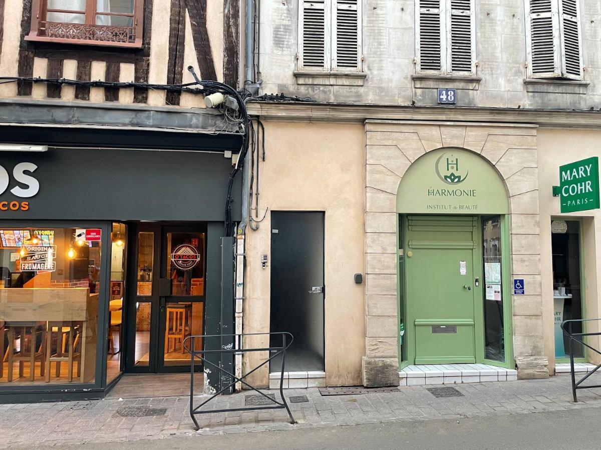Appartement Complet Hyper Centre Auxerre Exterior foto